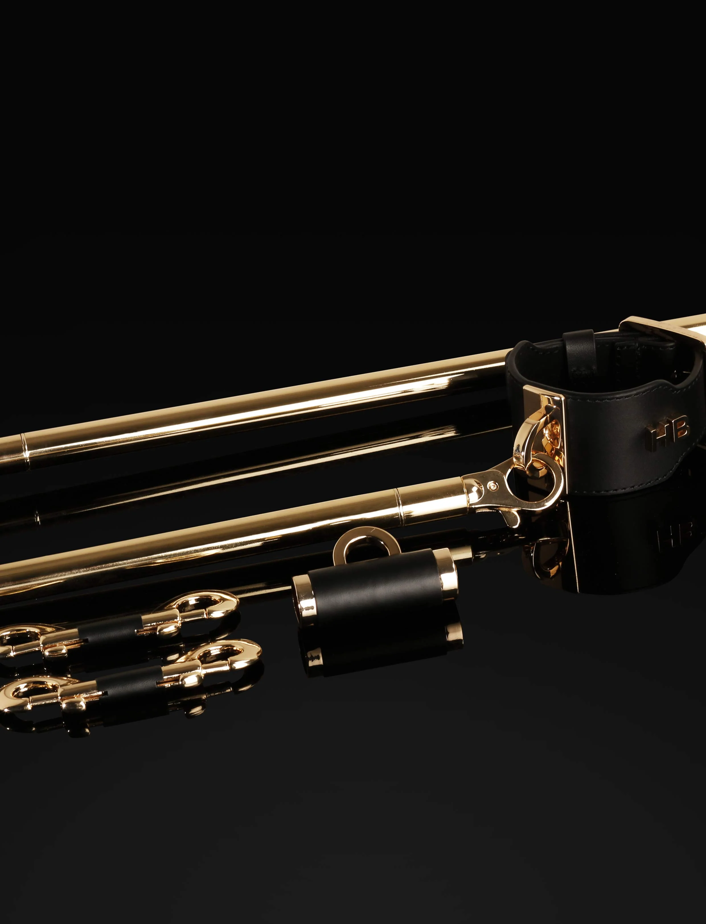 6018-fashion-fetish-leather-spreader-bar-4.webp Fashion Fetish Leather Spreader Bar