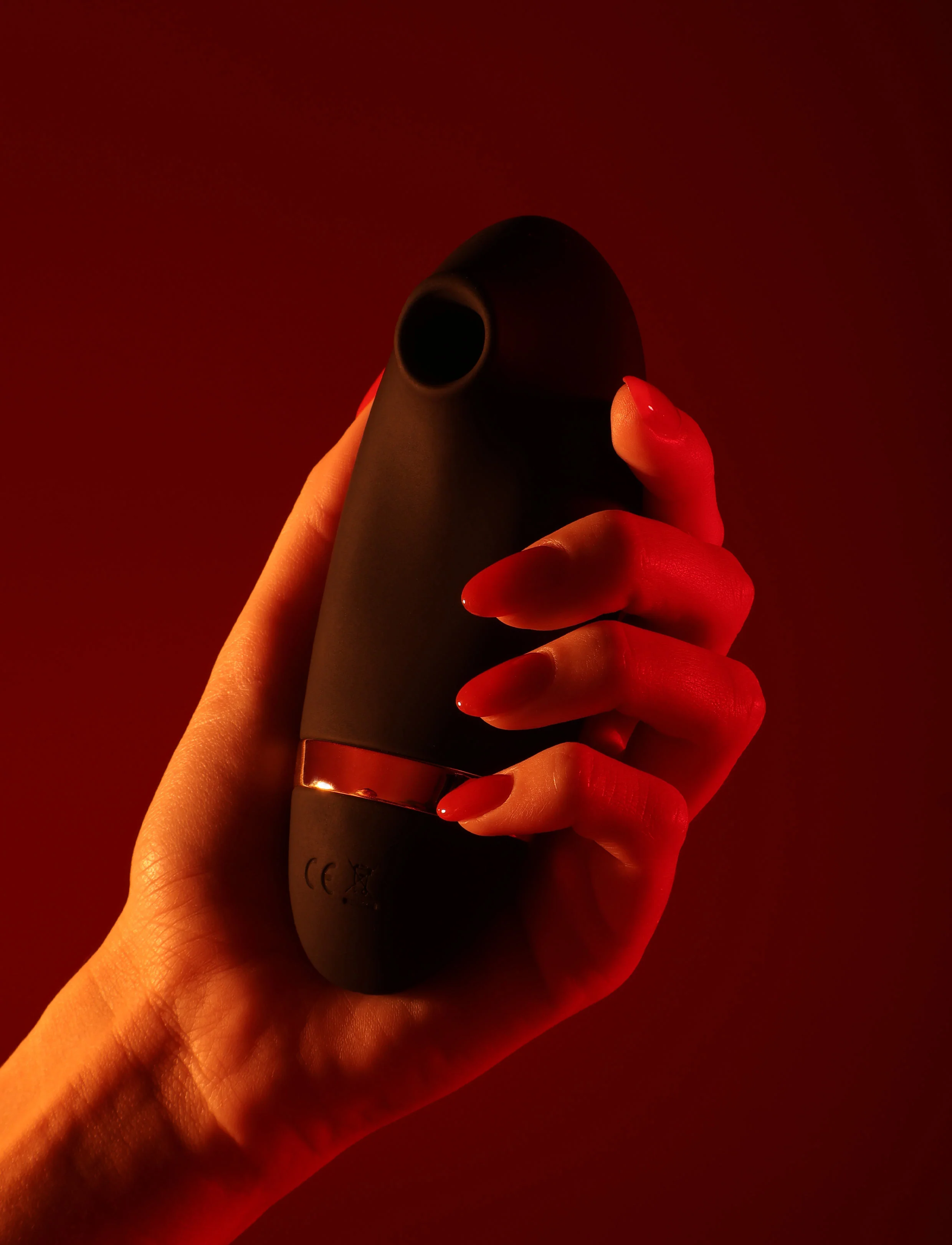 7770-beso-black-3.webp Beso Black